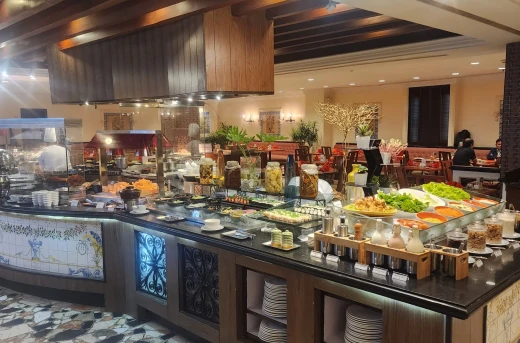 55%Off P999 instead of P2198 Heritage Hotel's Luxury 5-Star Buffet Thursdays-Saturdays Dinners or Sundays Lunch💗