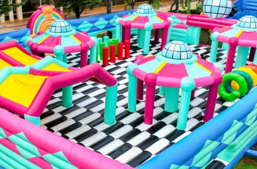 21%Off 3 Hours-Pass at Boogie Bounce: Largest 1-Hectare Arcade-Themed Inflatable Playground at Blue Bay Walk
