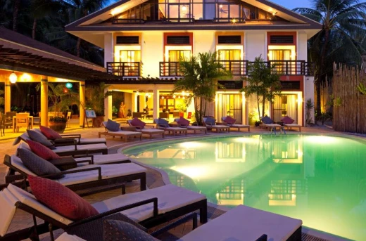 51% Off Enjoy Your Stay for 4 Persons with Breakfasts and Sunset View at the Beach Front Microtel by Wyndham Boracay