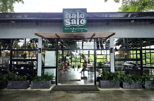 30%Off HaloSalo Tagaytay: P500 Consumable for Food&Drinks for only P349: Discover Mouthwatering Comfort Food with Local & International Cuisine