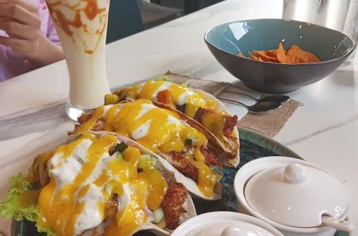 30%Off HaloSalo Tagaytay: P500 Consumable for Food&Drinks for only P349: Discover Mouthwatering Comfort Food with Local & International Cuisine