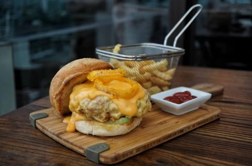 40%Off P500 Consumable on Food & Drinks for P299 at The Nautilus Rooftop Bar @ Prime Hotel QC: Amazing Views & Comfort Food