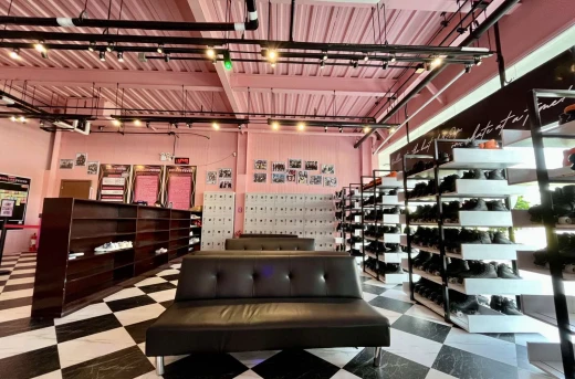 43%Off Enjoy 30 Minutes of Skating at Roller Fever: Manila Bay, Araneta City, Outlets, Fairview for P99 instead of P175