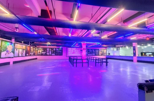 43%Off Enjoy 30 Minutes of Skating at Roller Fever: Manila Bay, Araneta City, Outlets, Fairview for P99 instead of P175