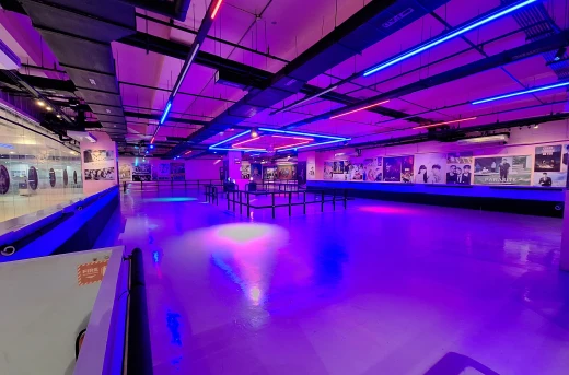 43%Off Enjoy 30 Minutes of Skating at Roller Fever: Manila Bay, Araneta City, Outlets, Fairview for P99 instead of P175