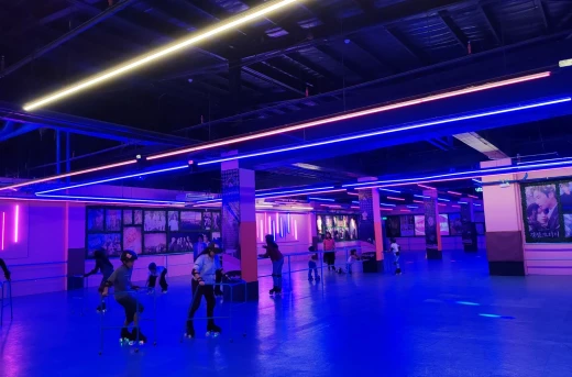 43%Off Enjoy 30 Minutes of Skating at Roller Fever: Manila Bay, Araneta City, Outlets, Fairview for P99 instead of P175