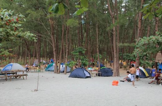 55%Off Enjoy a 2D/1N Stay at Anawangin Camp Island  in Zambales with Island Hopping in Camara Island starting at P899/P2000