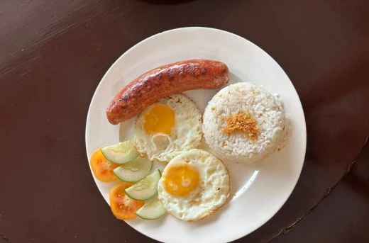 40%Off P500 Consumable on Food & Drinks for only P299 at KuKuSina Food Hub & Pasalubong Tagaytay