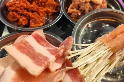 33%Off Unlimited BBQ at Anongsayo Maginhawa: Moksal, Enoki Rolls, Spicy Pork, Pork Jowl, Lettuce, Cheese, Egg