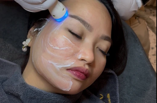 40%Off Experience Premium Skin Manicure & Pedicure, Foot Spa Massage or Organic Facial Treatment  at the Skin by Ledeecia SM Grand Central and SM City Pampanga  Starting - P299/P500