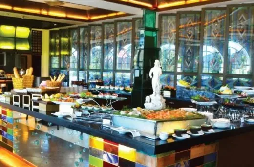 Cebu: 40%Off UNO: Five Star Luxury Dinner Buffet at Waterfront Airport Hotel & Casino Mactan for P833 instead...