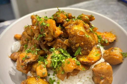 30%Off Linley's Kitchen & Cafe: P500 consumable for P349 - Discover the New Aesthetic Resto Cafe in BF Resort & Pet-Friendly 🐶🐱