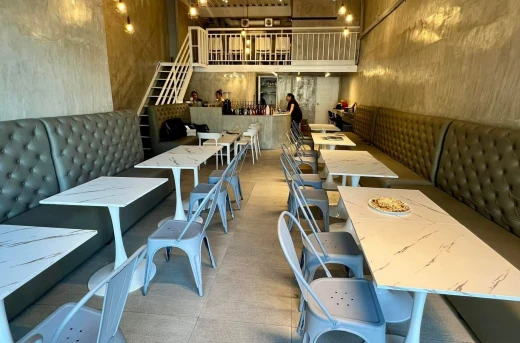 30%Off Linley's Kitchen & Cafe: P500 consumable for P349 - Discover the New Aesthetic Resto Cafe in BF Resort & Pet-Friendly 🐶🐱