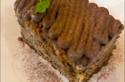 30%Off Linley's Kitchen & Cafe: P500 consumable for P349 - Discover the New Aesthetic Resto Cafe in BF Resort & Pet-Friendly 🐶🐱