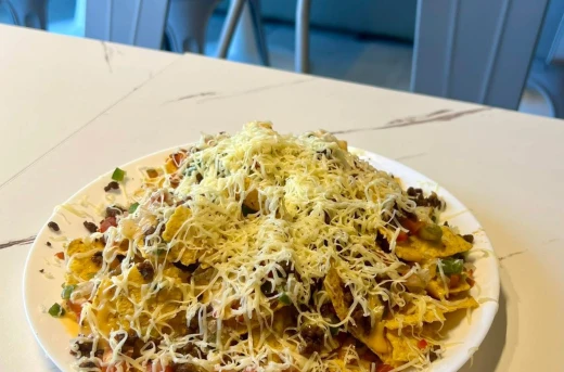 30%Off Linley's Kitchen & Cafe: P500 consumable for P349 - Discover the New Aesthetic Resto Cafe in BF Resort & Pet-Friendly 🐶🐱