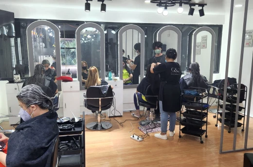 72%Off Experience Professional Hair Service at Midz Salon located In Mandaluyong starting at P699 instead of P2500