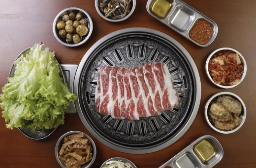 29%Off Delightful Unlimited Samgyupsal BBQ Grill and Side Dishes at 1970 Grill & Shabu-Shabu in Tomas Morato, QC for P499 instead of P699