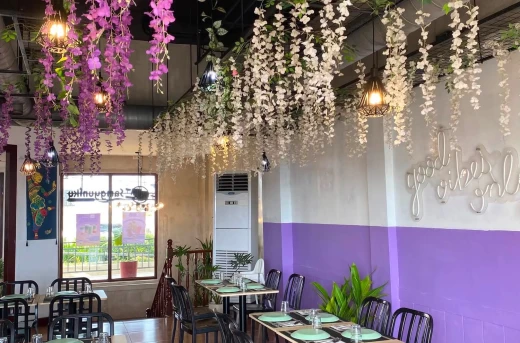 30%Off Thai Palace: P500 consumable for P349 - Experience Authentic Thai Cuisine located in Twin Lakes Tagaytay, Southwoods Mall Laguna