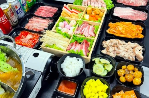 30%Off Most Sulit and Ultimate Dining Experience: Unlimited Samgyupsal, Hotpot, Beef & Steak, Scallops & Tempura, Drinks Plus Buffet Style Side Dishes and More at Cuts & Grill Pasay City for P699 instead of P999
