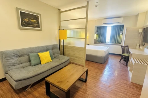 35%Off Enjoy 2D/1N Stay for a Family or Barkada Staycation Good for 2 or 4 Persons with Breakfast And Use of Swimming Pool at Microtel by Wyndham Pampanga Starting at P4588 instead of P7000