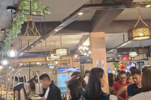 13%Off Sumptuous All Time Favorite Filipino Dishes Eat-All-You-Can  Lunch and Dinner Buffet at Qiana's Buffet in Marikina -P349 instead of P399