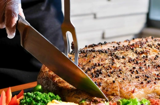 Up to 45%Off Flavors Buffet at Holiday Inn & Suites Makati: Indulge in a World of Buffet Exuberance