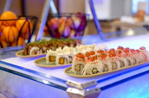 Up to 45%Off Flavors Buffet at Holiday Inn & Suites Makati: Indulge in a World of Buffet Exuberance