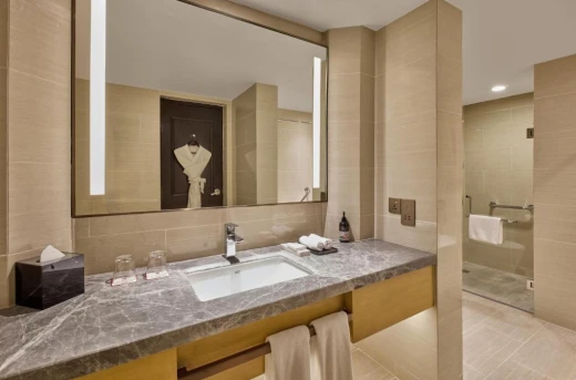 50%Off: A Luxurious Stay Awaits at Heritage Hotel Manila's Deluxe or Club Rooms with optional Buffet Breakfast