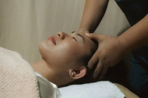 55%Off Pamper Yourself 60 Minutes Signature Massage, Slimming or Laser Hair Removal  At Jetsetter Beauty Lounge and Wellness in Quezon City Starting at P498 instead of P1100