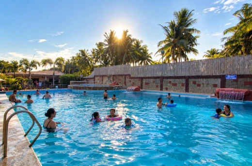 45%Off La Suena Brisa Beach Resort: Day or Night Pass for 2 Pax for Only P187 Instead of P340
