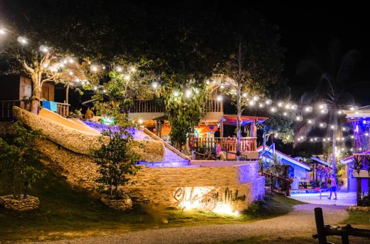 Up to 32%Off Enjoy an Overnight Social Getaway at Mad Monkey Siquijor with Breakfast, Nightly Cocktails and Free Activities Starting at P1250