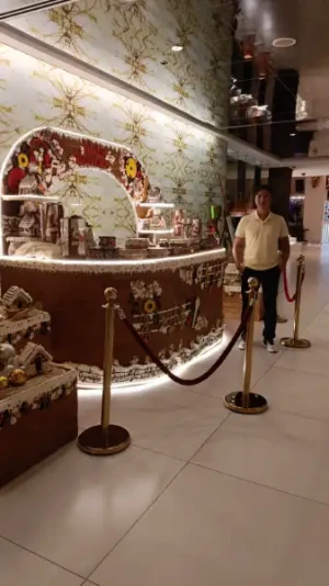 40% Off Midas Hotel Luxury Buffet: Mouthwatering Lunch or Dinner Buffet in Roxas Blvd. until March 31