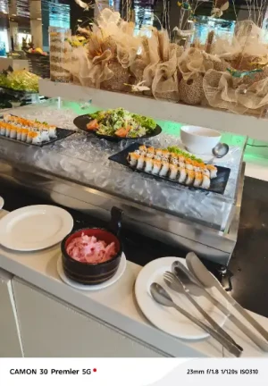 55% Off P999 instead of P2200 Midas Hotel or Yanagi Japanese Luxury Buffet or P599 instead of P1000 Merienda Buffet