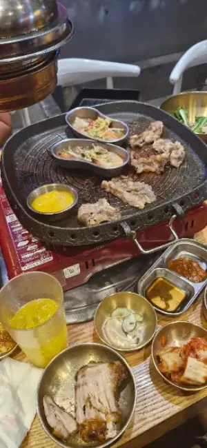 43%Off Celebrate Unlimited Samgyupsal Grill, Serve Ups Endless Meats, Seafood, Sides, Hotpot, Drinks and more at Mr. Korea Unlimited BBQ Two-Ecom MOA & Ayala North Exchange Makati  for P399 instead of P699