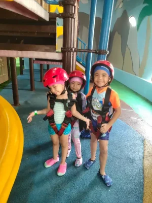 44%Off Wetpark Adventure Lagoon at Venice Grand Kanal Mall in McKinley Hill for 1 Child and 1 Adult