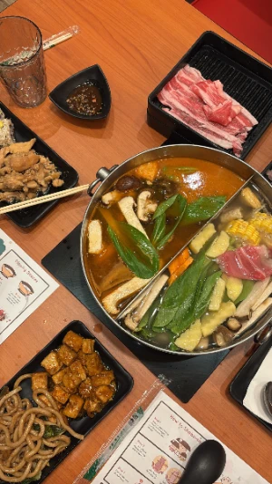 34%Off Unlimited Sukiyaki, Shabu Shabu Hotpot & Buffet, Salad, Noodles, Iced Tea, Juices, Ice Cream Eat-All-You-Can starting at P398 instead of P599 Suki-Ya Ayala Malls Manila Bay