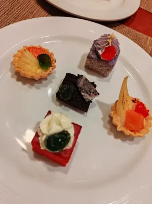 50%Off Heritage Hotel's Luxury 5-Star Eat-All-You-Can Buffet Wednesdays-Saturdays Dinners or Sundays Luxury Lunch💗