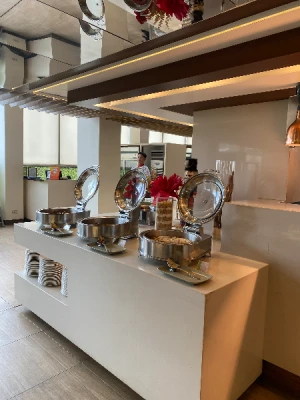 55% Off P999 instead of P2200 Midas Hotel or Yanagi Japanese Luxury Buffet or P799 instead of P1200 Daily Breakfast Buffet