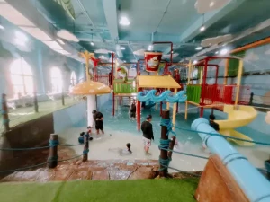 44%Off Wetpark Adventure Lagoon at Venice Grand Kanal Mall in McKinley Hill for 1 Child and 1 Adult