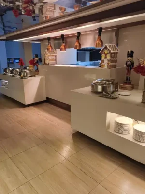 55% Off P999 instead of P2200 Midas Hotel or Yanagi Japanese Luxury Buffet or P799 instead of P1200 Daily Breakfast Buffet