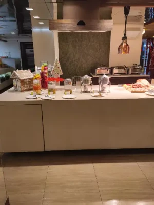 55% Off P999 instead of P2200 Midas Hotel or Yanagi Japanese Luxury Buffet or P799 instead of P1200 Daily Breakfast Buffet