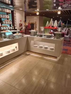 55% Off P999 instead of P2200 Midas Hotel or Yanagi Japanese Luxury Buffet or P799 instead of P1200 Daily Breakfast Buffet