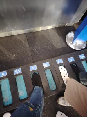 21% Off Ice Skating at SM MOA, Megamall, Cebu: Enjoy a 2-Hours Ice Skating Pass starting at P278 instead of P350