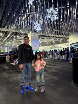 21% Off Ice Skating at SM MOA, Megamall, Cebu: Enjoy a 2-Hours Ice Skating Pass starting at P278 instead of P350