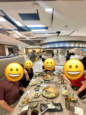 50%Off Unlimited Eat-All-You-Can Lunch & Dinner Buffet, Tea Time, Hot Pot  starting at P314 instead of P629 Buffet Town Greenhills