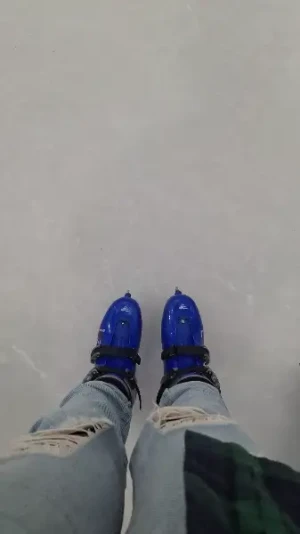 21% Off Ice Skating at SM MOA, Megamall, Cebu: Enjoy a 2-Hours Ice Skating Pass starting at P278 instead of P350