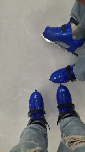 21% Off Ice Skating at SM MOA, Megamall, Cebu: Enjoy a 2-Hours Ice Skating Pass starting at P278 instead of P350