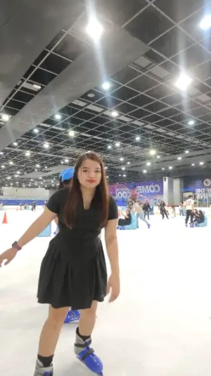21% Off Ice Skating at SM MOA, Megamall, Cebu: Enjoy a 2-Hours Ice Skating Pass starting at P278 instead of P350