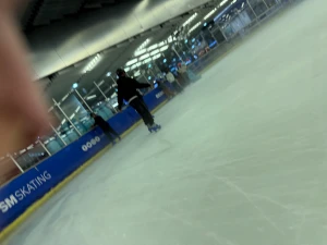 21% Off Ice Skating at SM MOA, Megamall, Cebu: Enjoy a 2-Hours Ice Skating Pass starting at P278 instead of P350