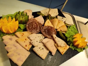 P499 instead of P688 International Brunch Buffet or P849 instead of P1299 Lunch Buffet at Ace Water Spa Pasig & Unli Fresh Juices & Coffee